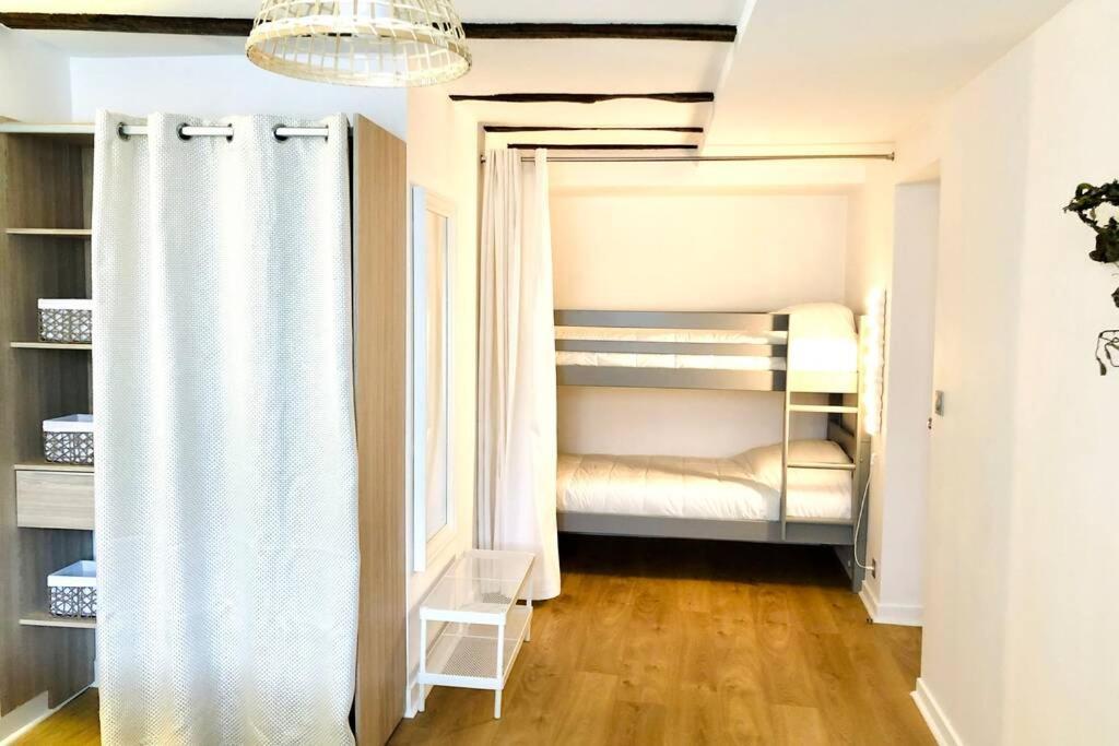 Charmant T3 Coeur De Ville Avec Parking Лимож Экстерьер фото